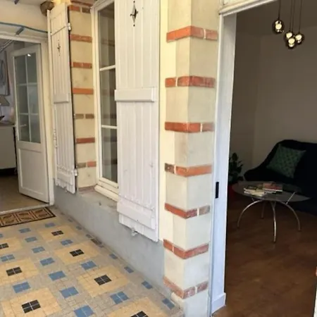 Petite Maison Et Son Jardinet Сasa de vacaciones *