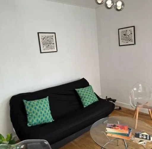 Petite Maison Et Son Jardinet Tatil Evi Angers